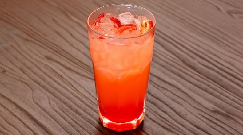 Strawdaddy Lemonade.